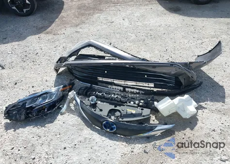 2021 Toyota Sienna Xle z USA, uszkodzony, nr VIN 5TDYRKEC5MS005155